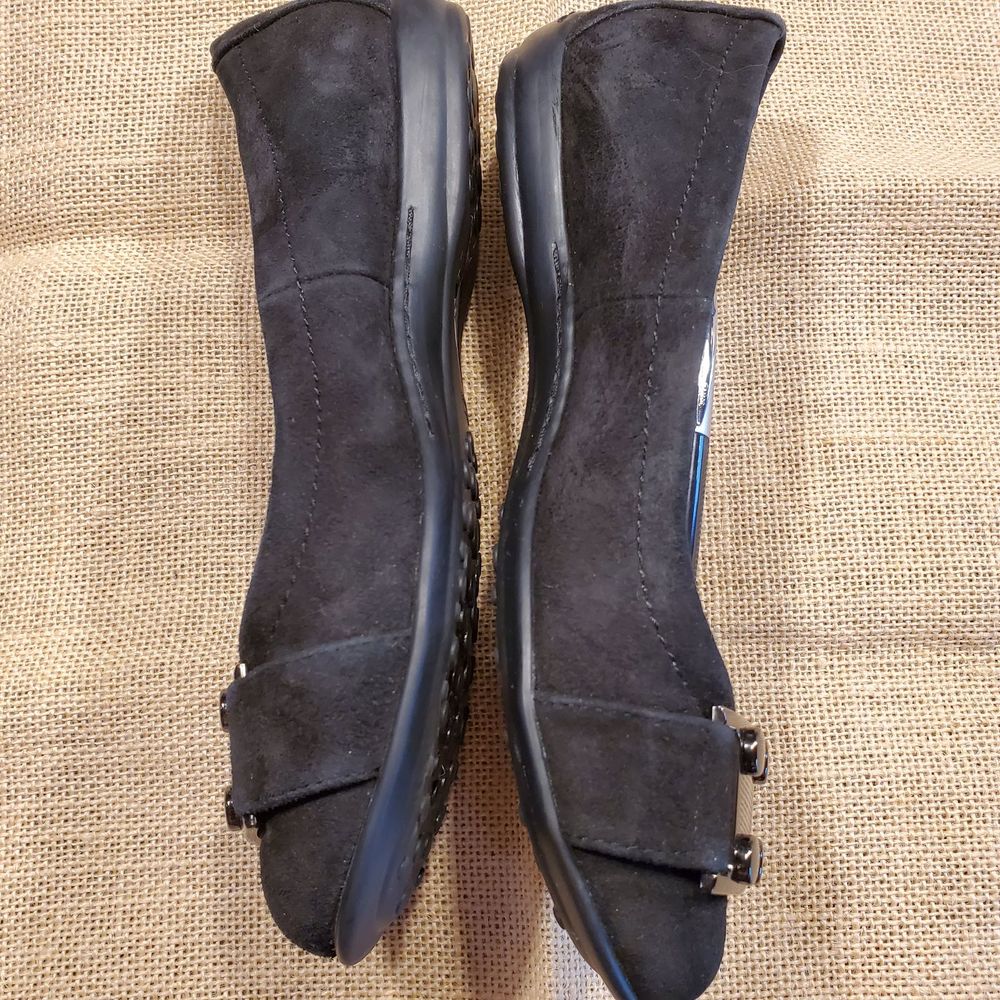 Sofft Black Suede Ballet Flats w Gunmetal Buckle
